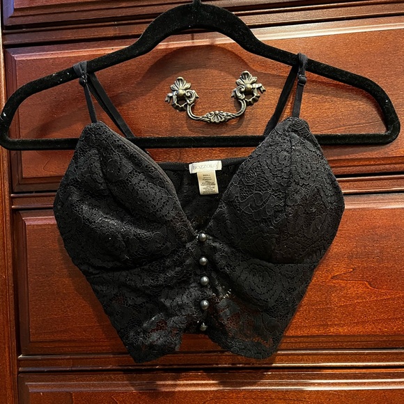 Cropped Lace Top - Picture 1 of 3